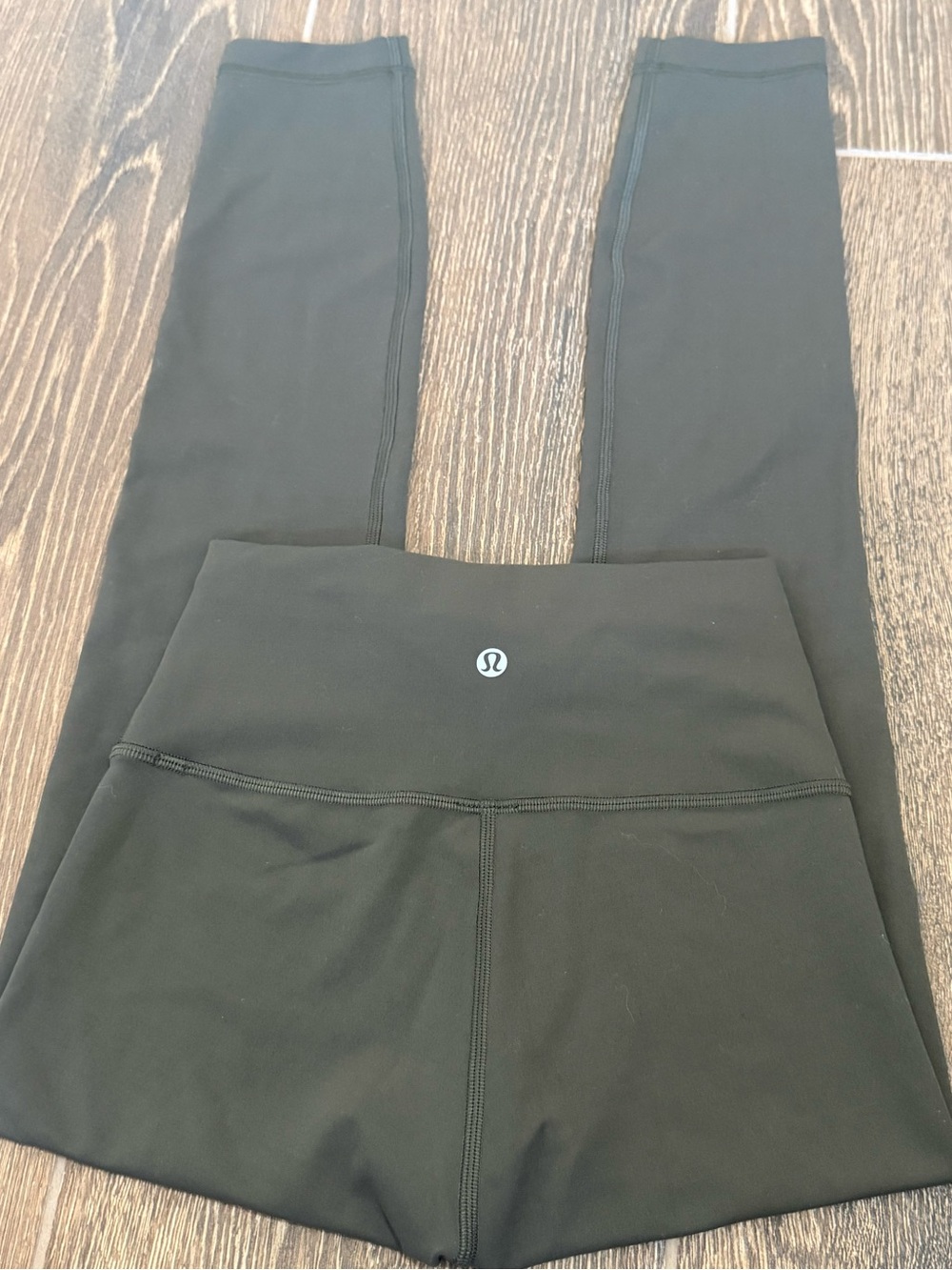 Lululemon Wunder Train High-Rise Tight 25" olive green size 4